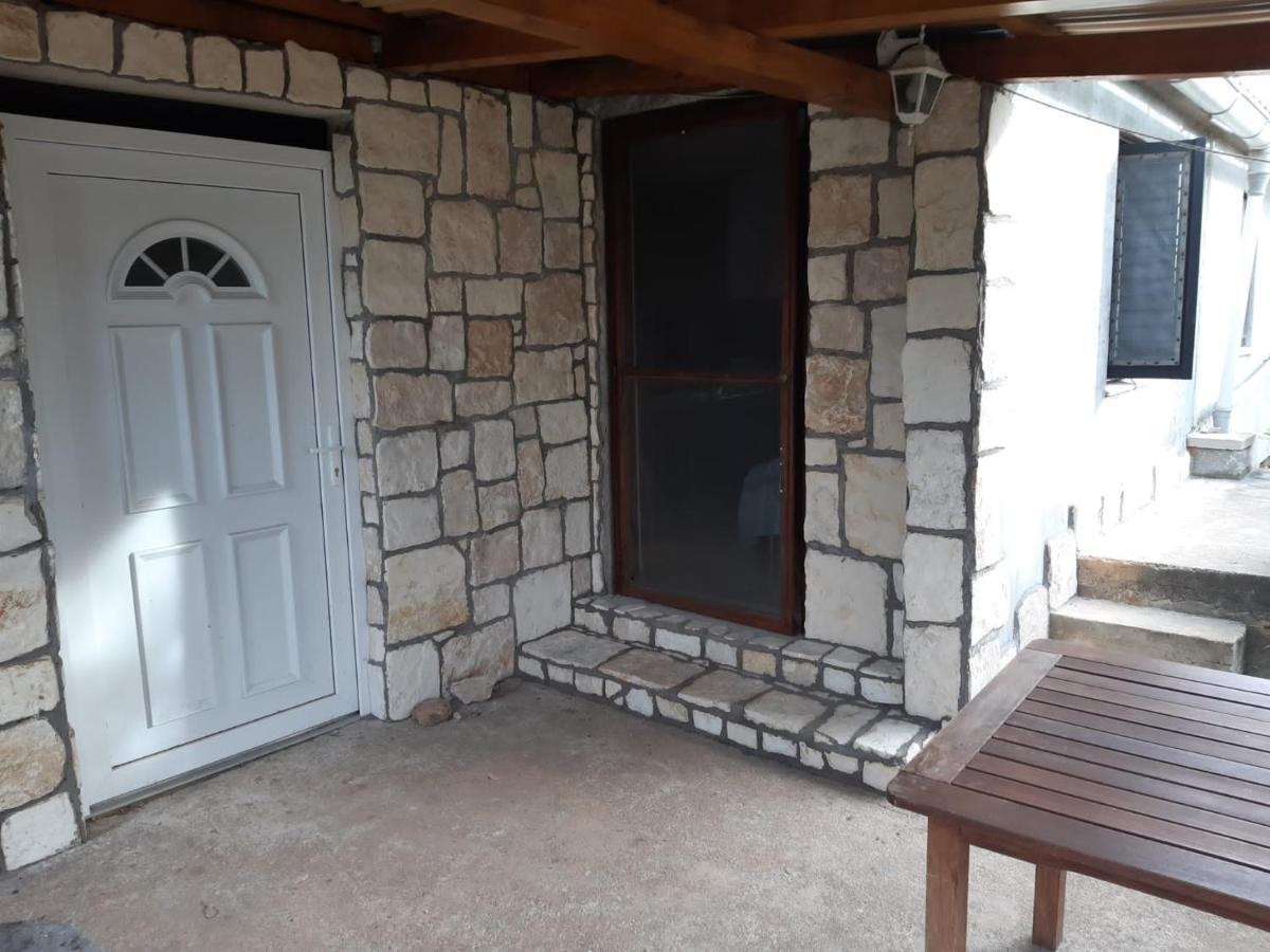 Robinzon House Pia Villa Banj Kültér fotó